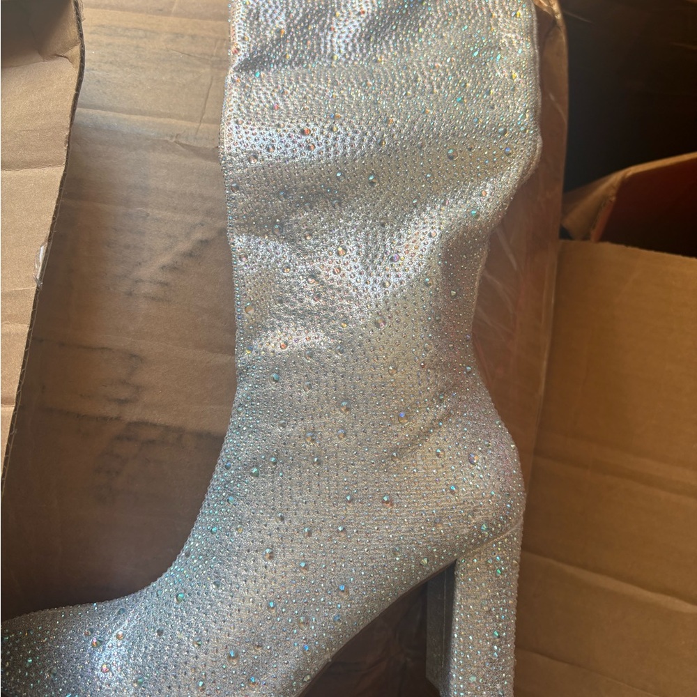 TOP Moda Silver Sparkle Heeled Boots